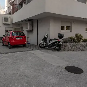 Elli Hostel Split